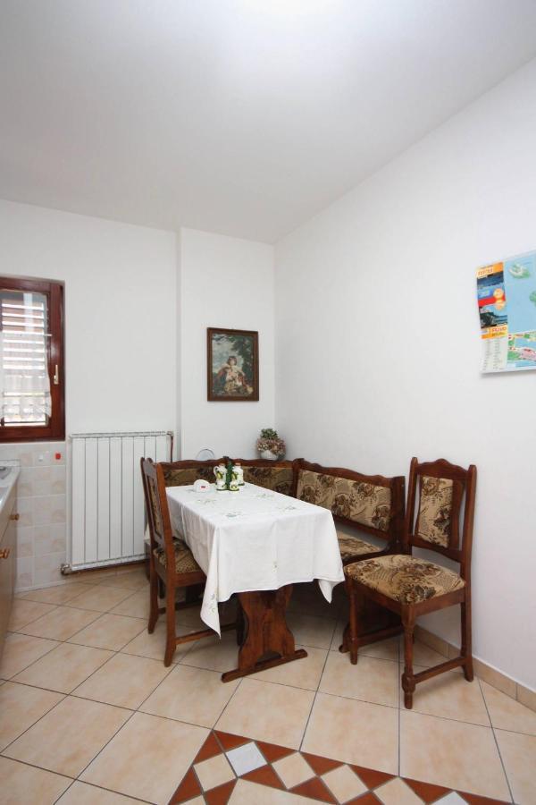 Apartments And Rooms By The Sea Palit, Rab - 5044 Exterior photo